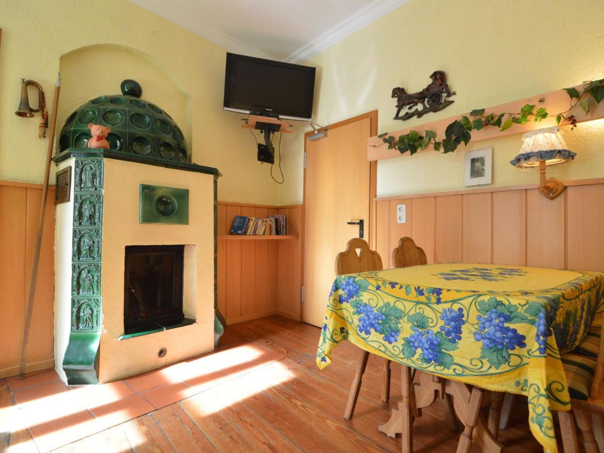 Classy Holiday Home In Uerzig Near Forest Oda fotoğraf